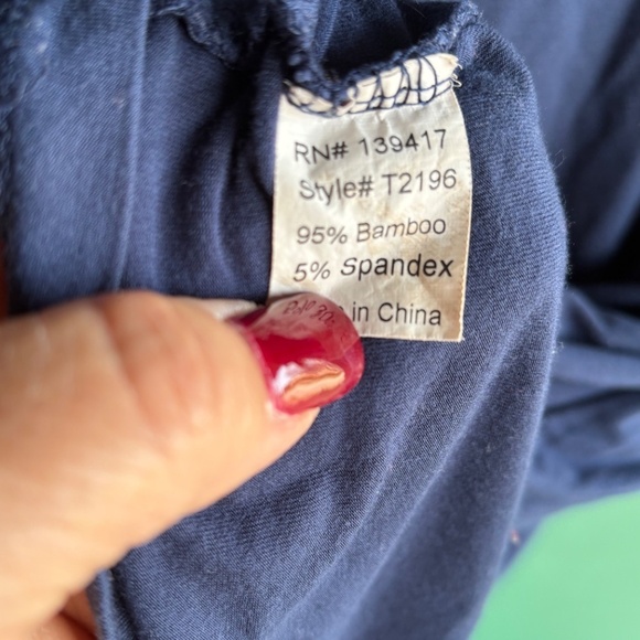 Piko medium navy blue top so soft - Picture 5 of 6